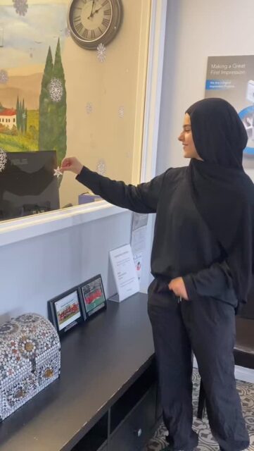 Meet Saba! Our wonderful high school co-op student!
We are Welcoming winter at the clinic with a festive touch! ❄️
Here’s a little glimpse of our holiday decor to bring some extra warmth to the season. 🎄